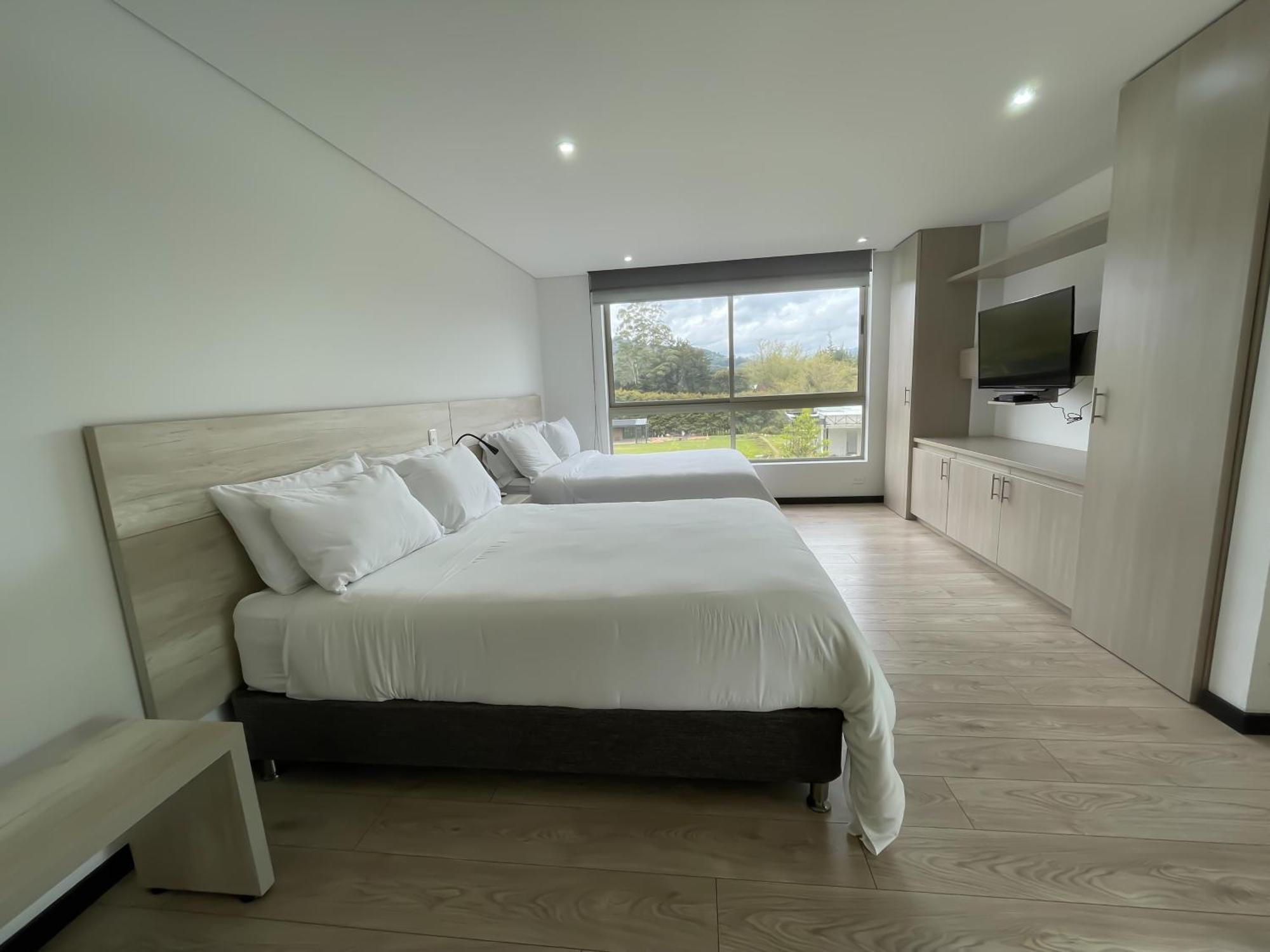 Mg Hotels & Suites Ριονέγρο Δωμάτιο φωτογραφία