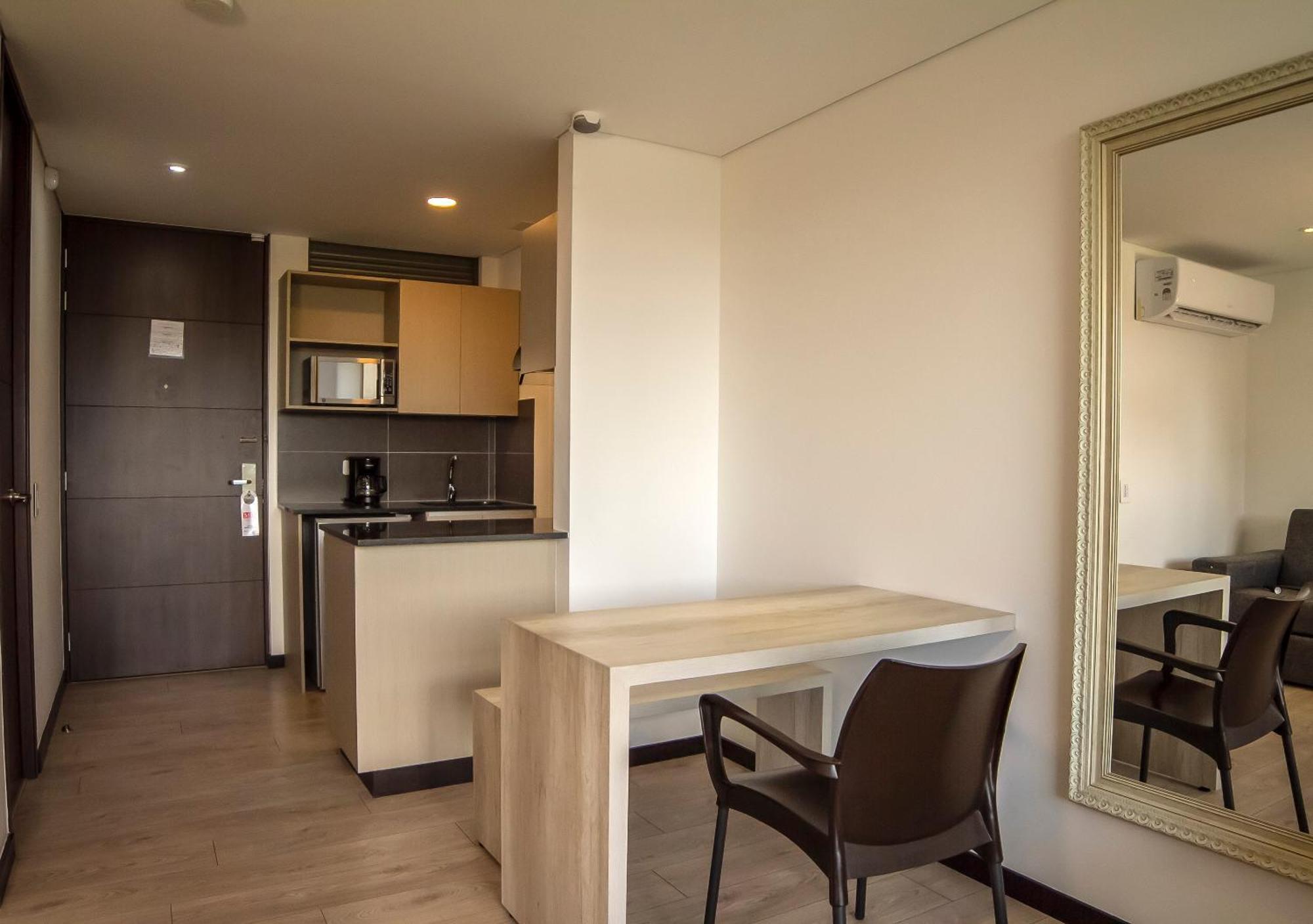 Mg Hotels & Suites Ριονέγρο Δωμάτιο φωτογραφία